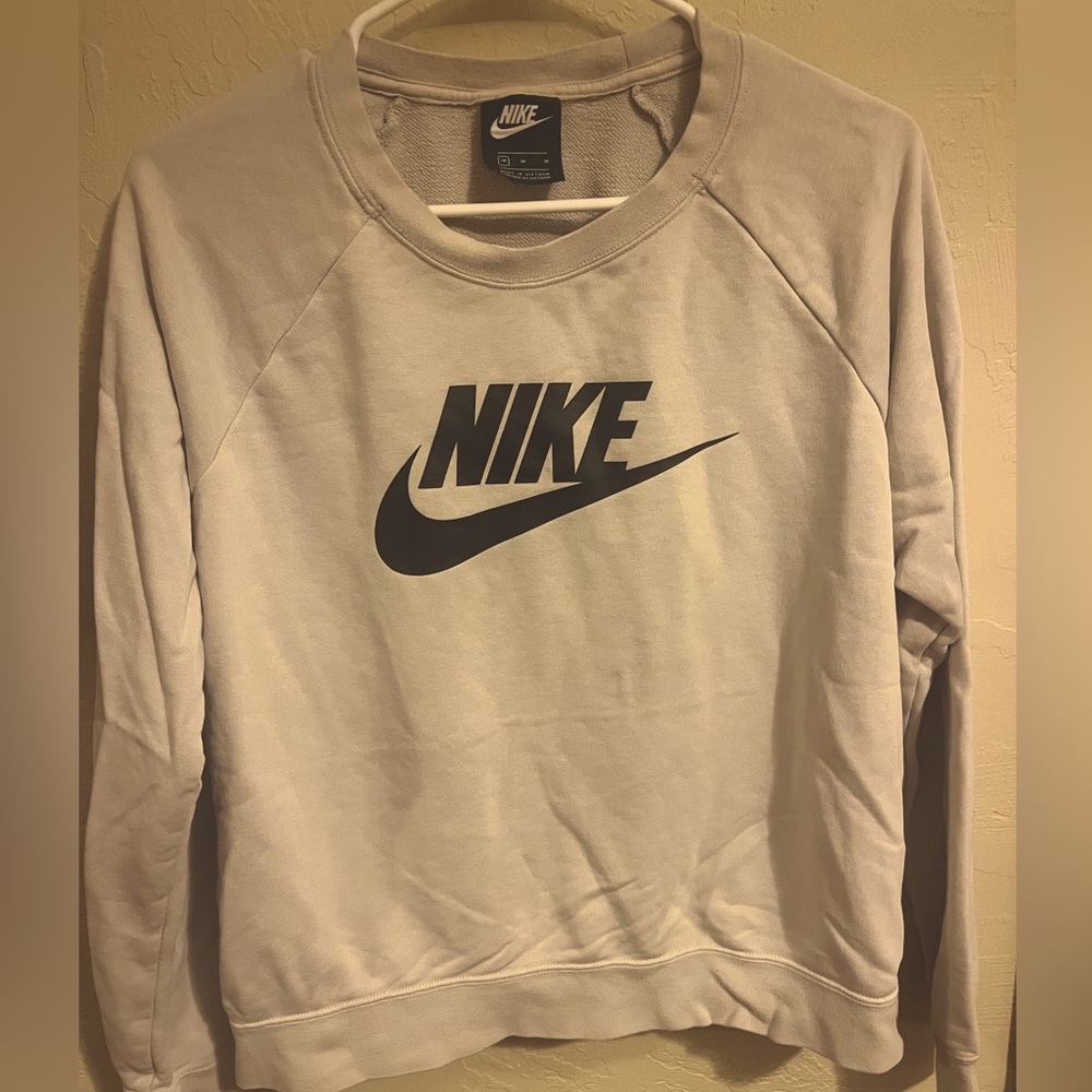 Women’s Nike Crewneck
